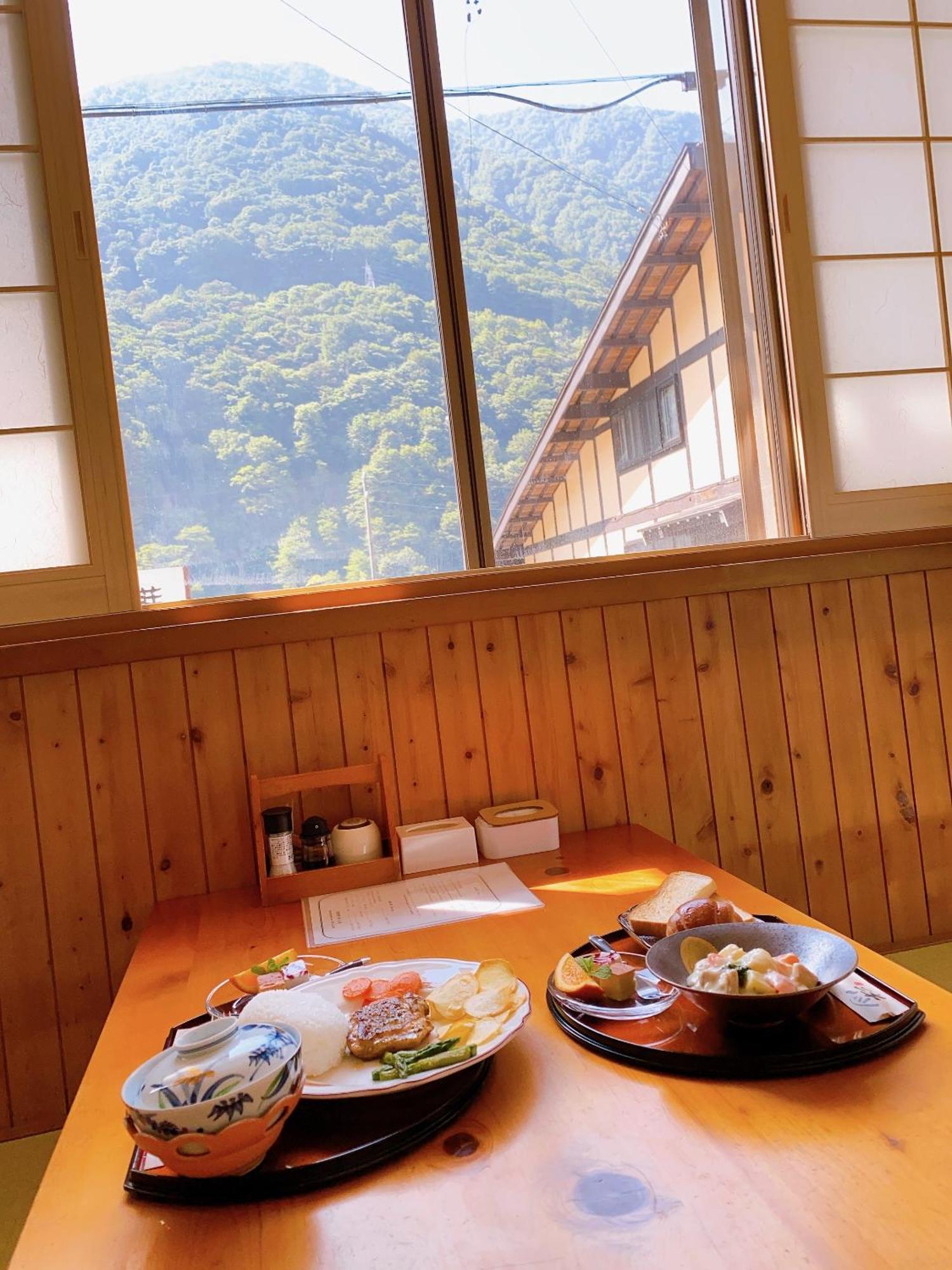 Hakuunsou Hotel Такаяма Екстериор снимка